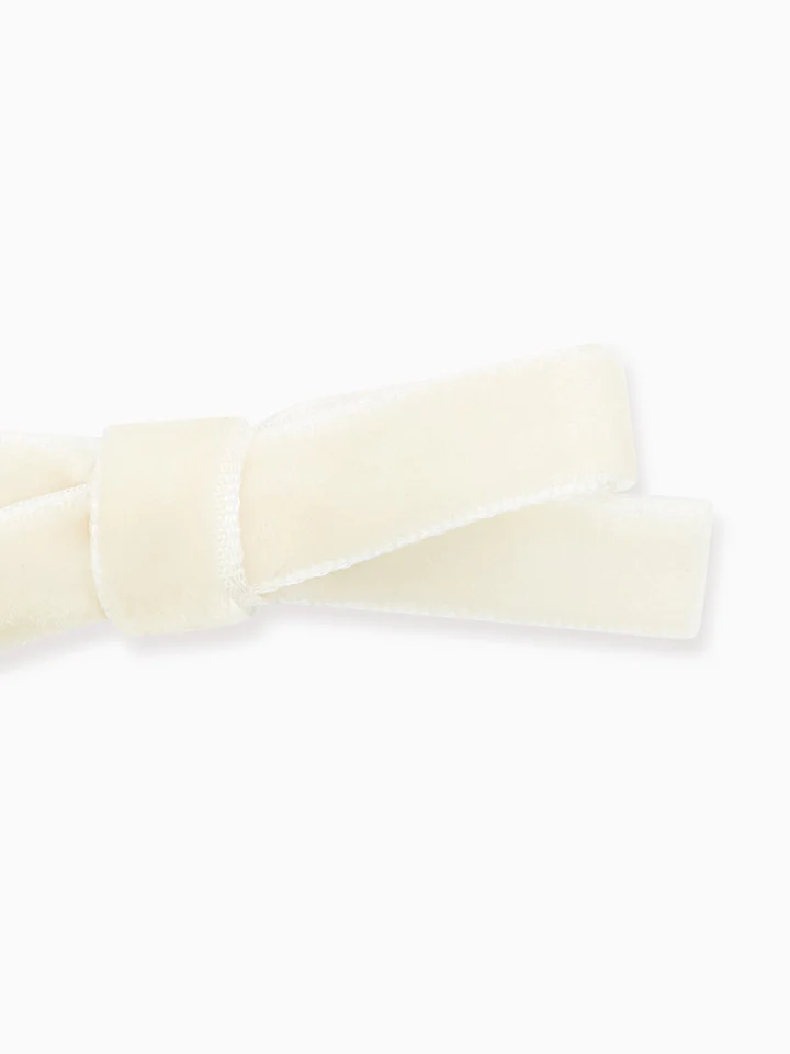 small velvet bow pair C white