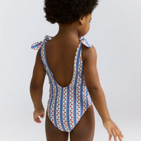 tie knot one piece
