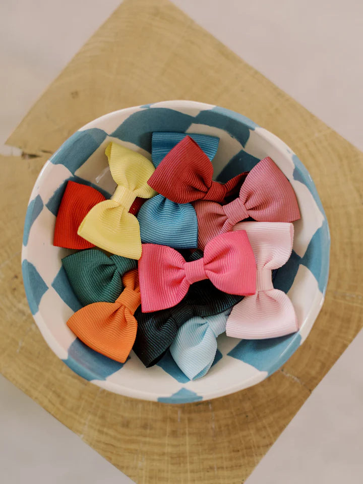 small bow clip lemon