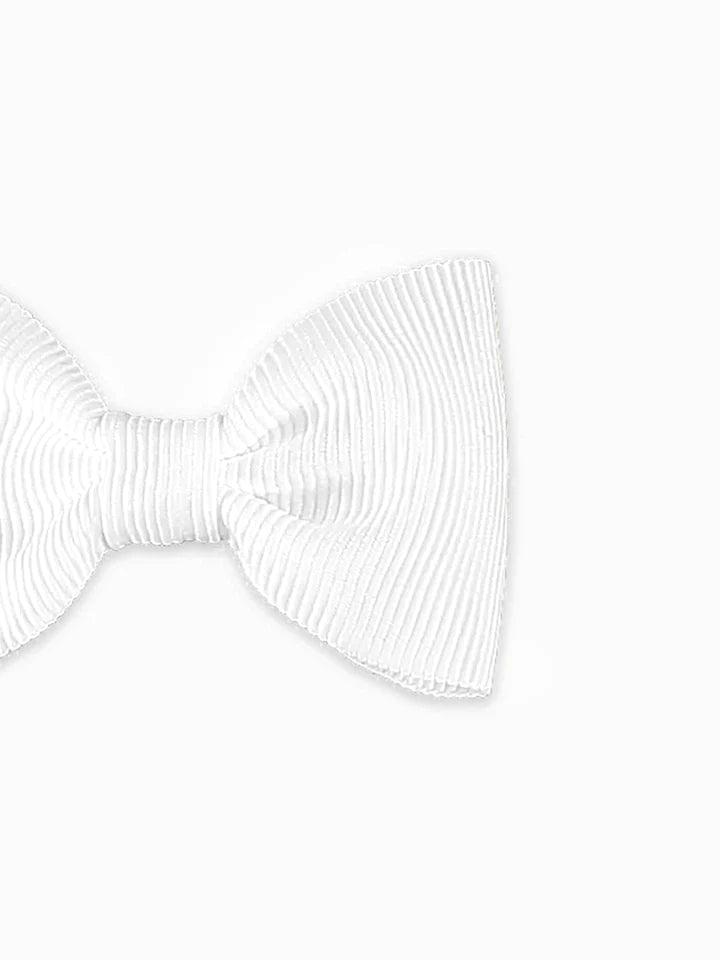 small bow clip C white
