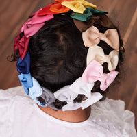 small bow clip C white