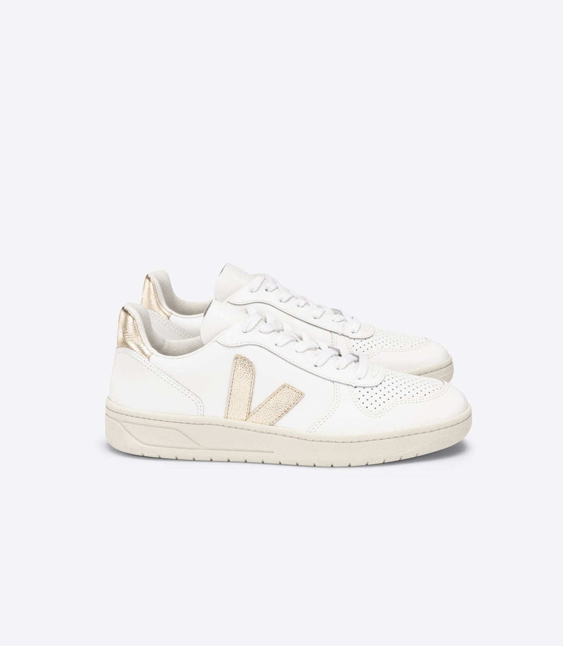 v-10 sneaker white
