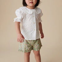 flores short