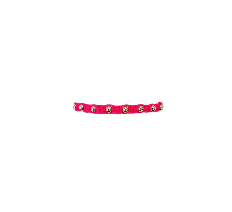 fuschia macrame bracelet