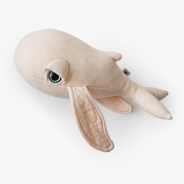 mini lady whale